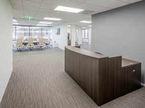 4270 Executive Sq, La Jolla, CA for lease Interior Photo- Image 1 of 13