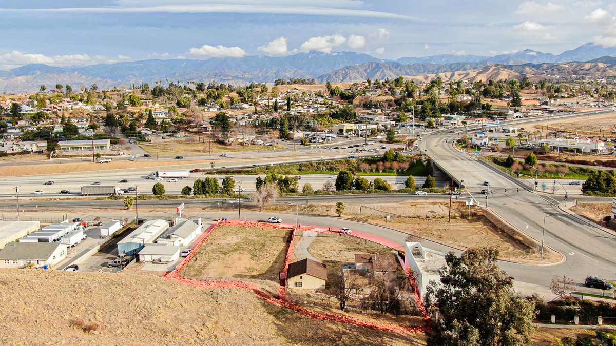 31305 Outer Highway 10, Yucaipa, CA for sale Primary Photo- Image 1 of 6