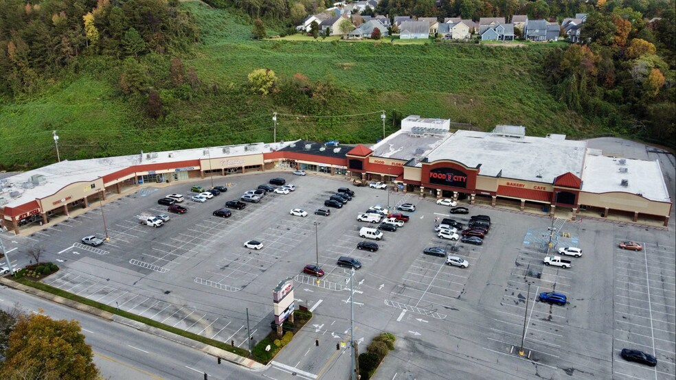3600 Hixson Pike, Chattanooga, TN à louer - Photo du bâtiment - Image 2 de 6