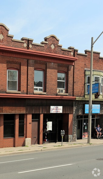 595 King St E, Hamilton, ON for sale - Building Photo - Image 3 of 15
