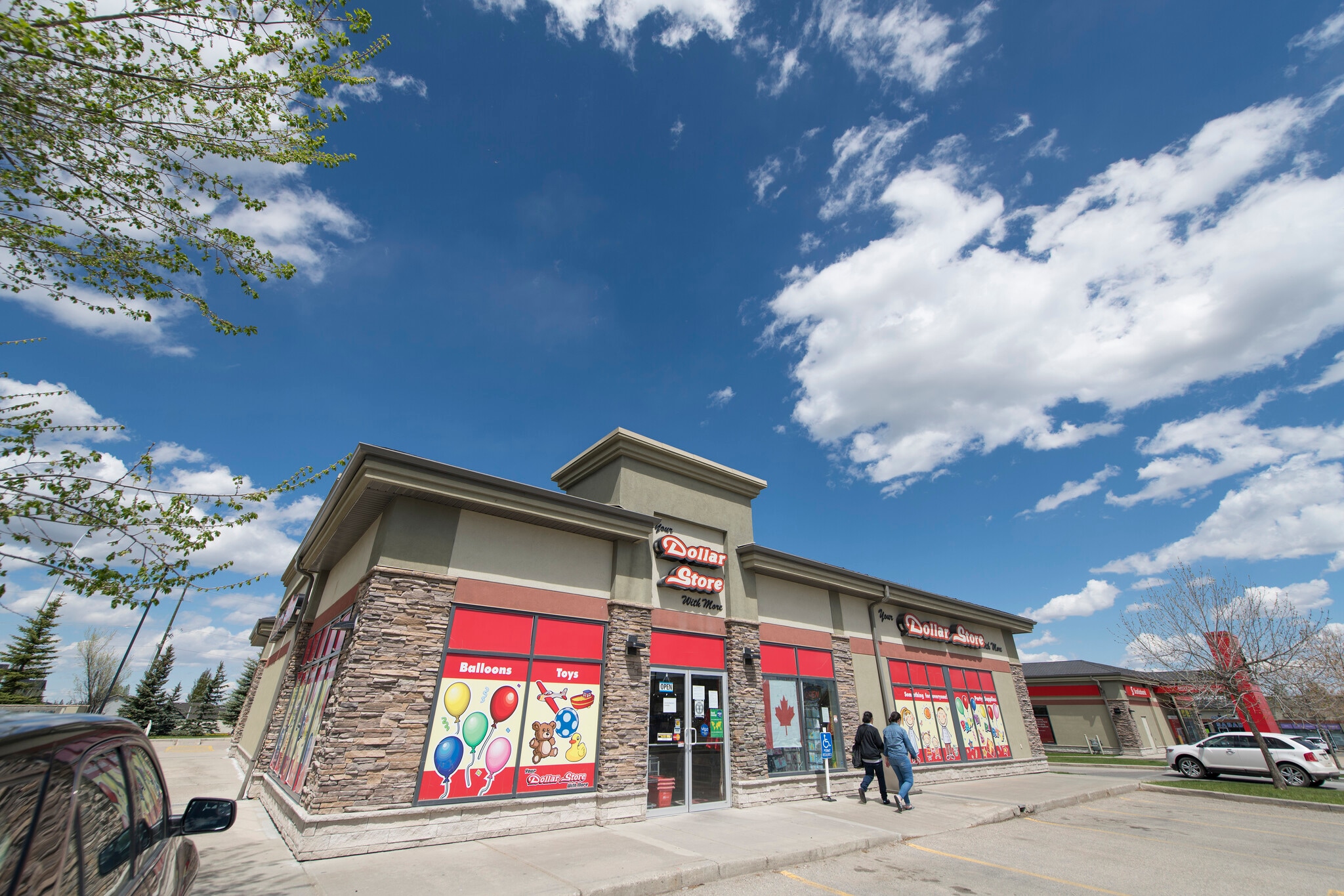 2335 162nd Ave SW, Calgary, AB à louer Photo du bâtiment- Image 1 de 7