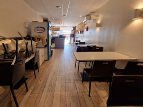 Retail in Badalona, Barcelona for lease Interior Photo- Image 2 of 9