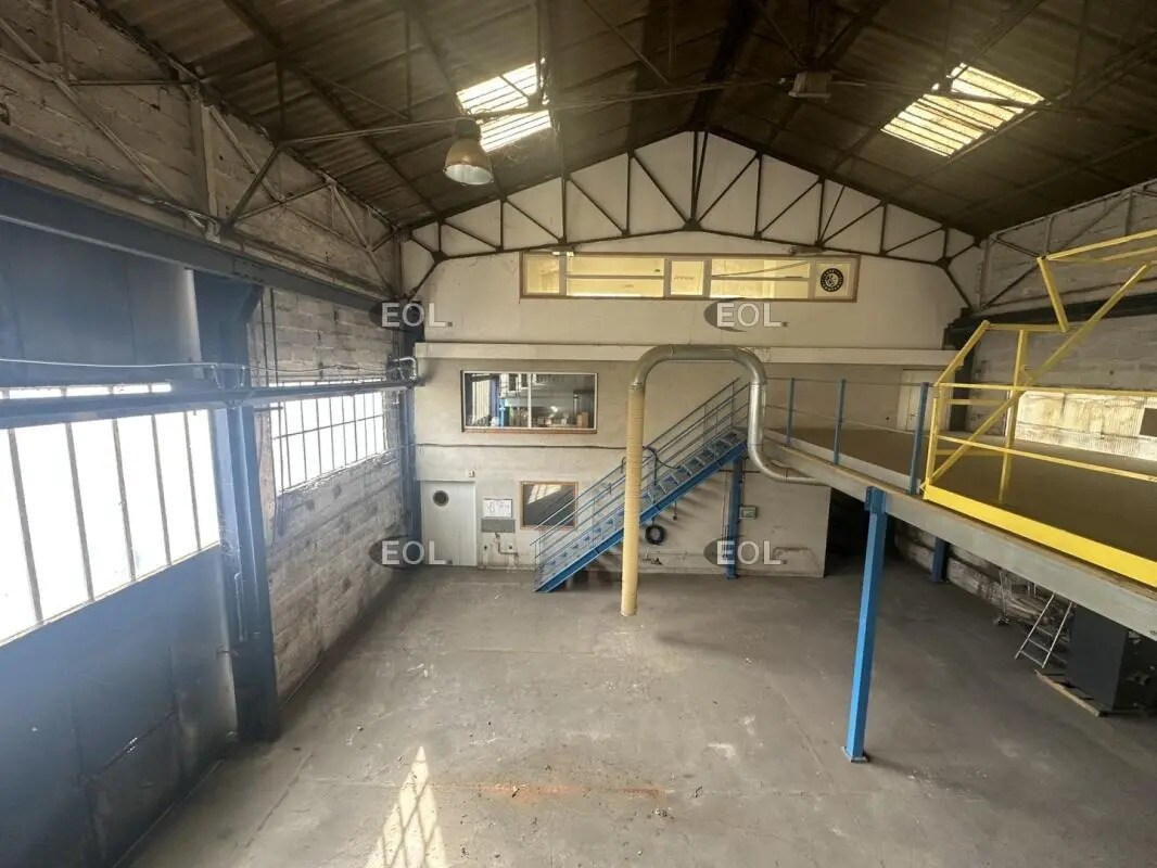 Flex in Marseille for sale Building Photo- Image 1 of 9