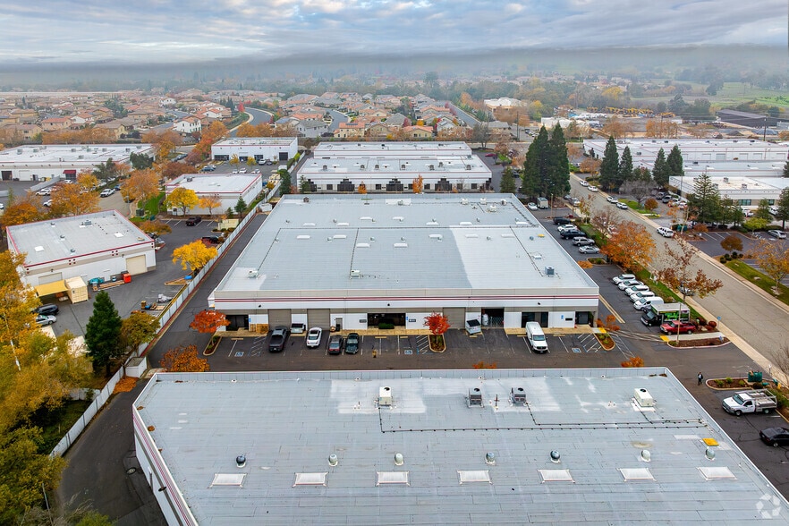 4121 Citrus Ave, Rocklin, CA à louer - Aérien - Image 3 de 3
