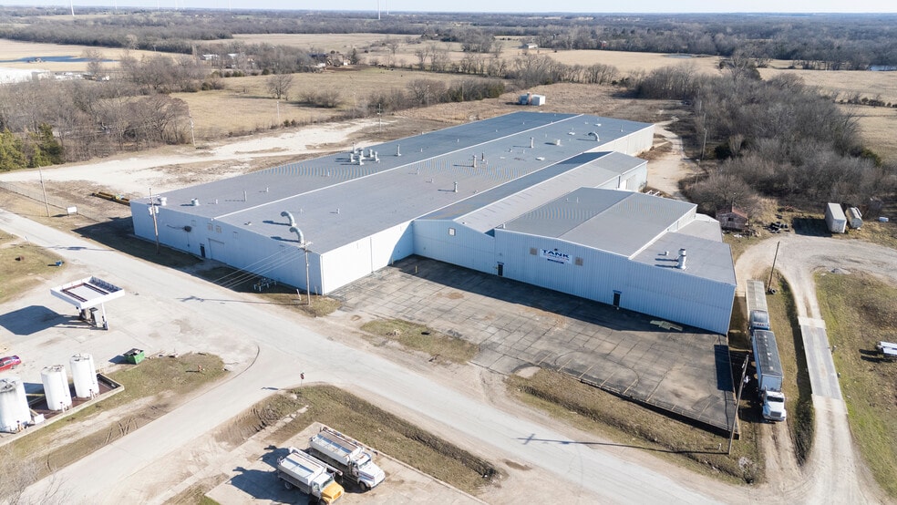 100 Center St, Galesburg, KS for sale - Aerial - Image 2 of 14