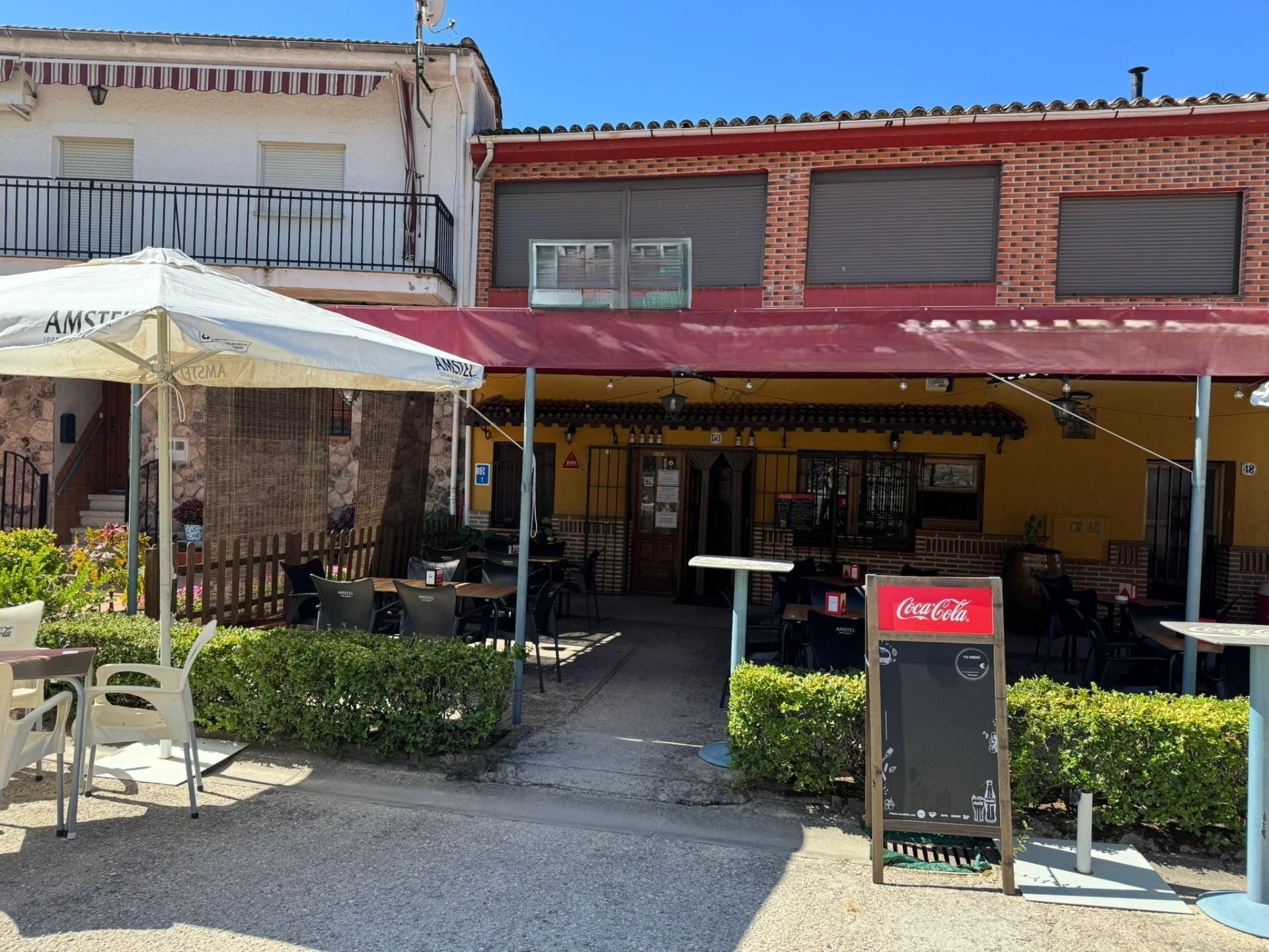 Retail in Lanzahíta, Ávila for lease Building Photo- Image 1 of 5