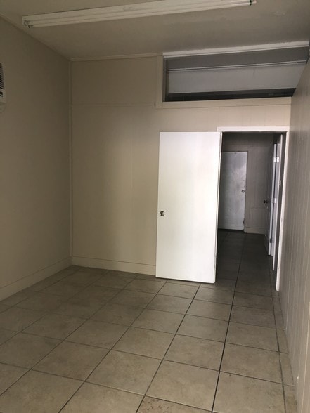 2318-2324 Blanco Rd, San Antonio, TX à louer - Photo du bâtiment - Image 3 de 6