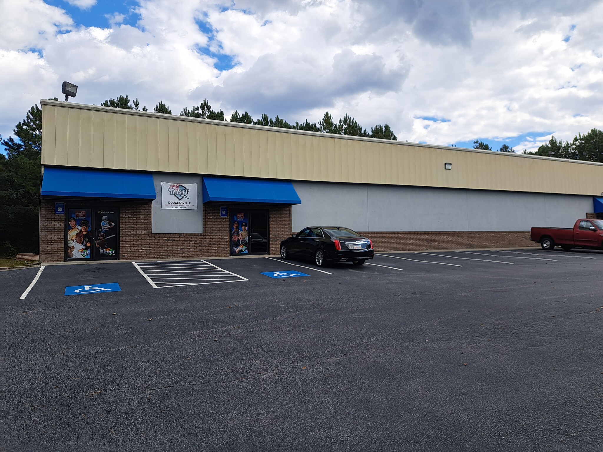 1292 John Belt Dr, Douglasville, GA for lease Building Photo- Image 1 of 11