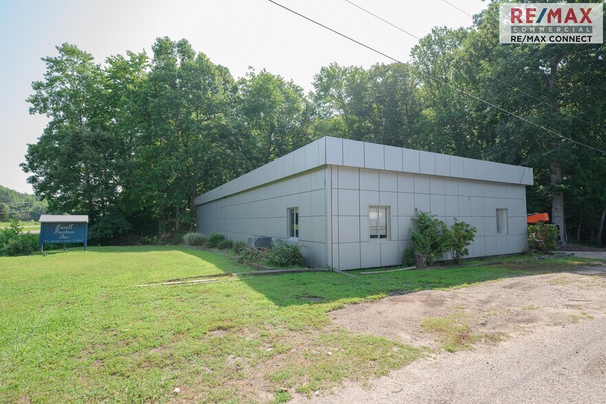 9991 John Clayton Memorial Hwy, Gloucester, VA à vendre - Photo du bâtiment - Image 3 de 23