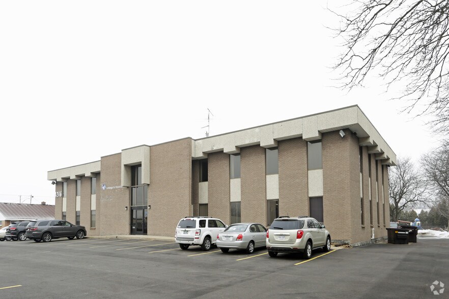 4246 Kalamazoo Ave SE, Grand Rapids, MI for lease - Building Photo - Image 2 of 3