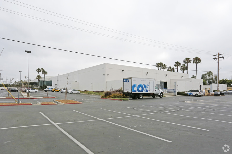 780-784 Bay Blvd, Chula Vista, CA for lease - Building Photo - Image 3 of 8