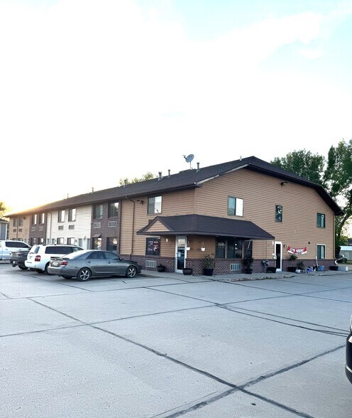 1701 31st St, Central City, NE à vendre - Photo du bâtiment - Image 2 de 20
