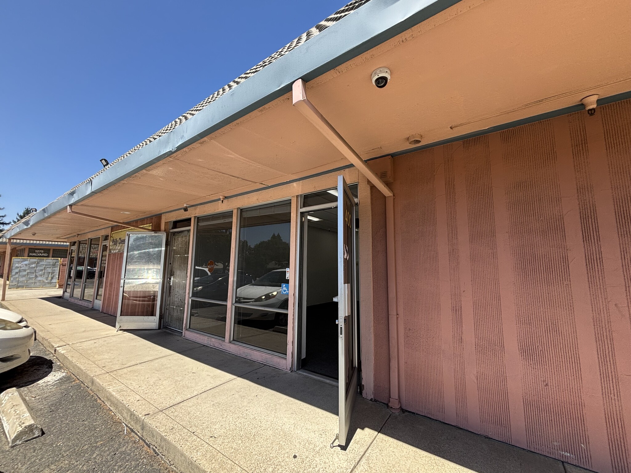 1250 Harbor Blvd, West Sacramento, CA for lease Building Photo- Image 1 of 11