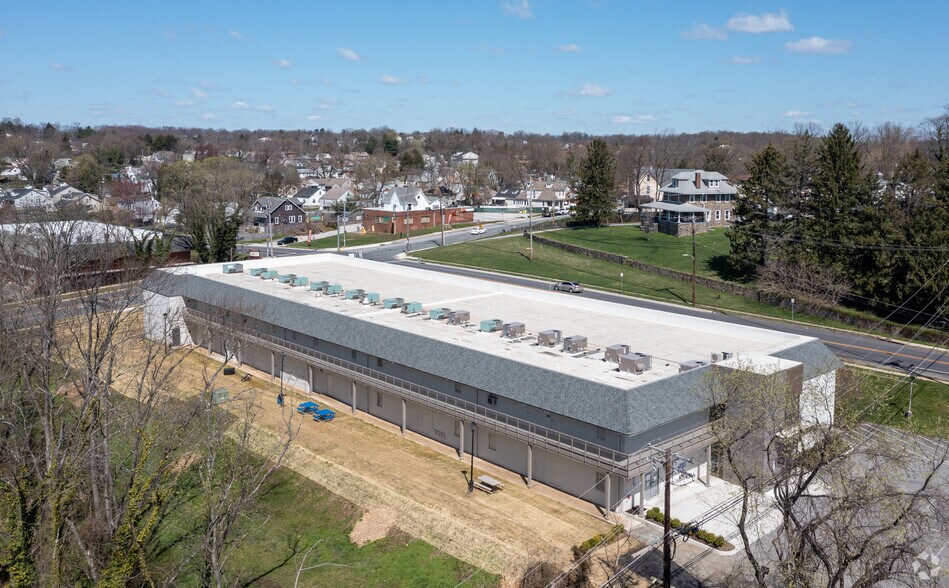 1849 Gwynn Oak Ave, Woodlawn, MD à louer - Aérien - Image 3 de 6