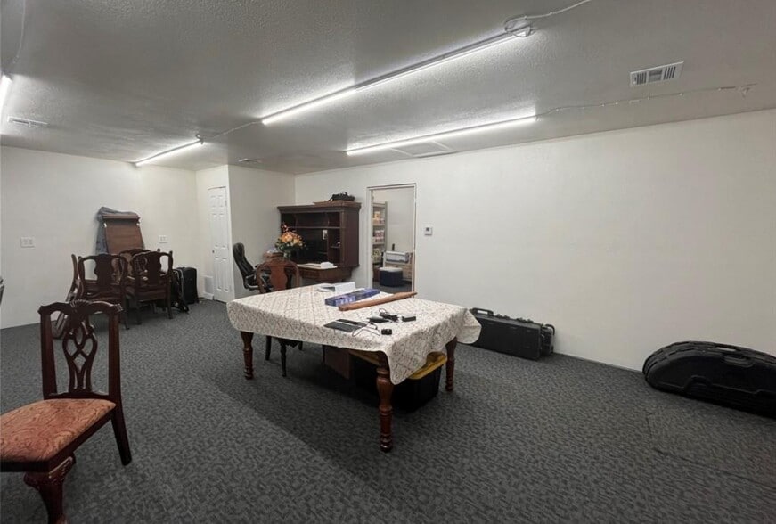 2428 N US Highway 169, Coffeyville, KS à vendre - Photo du bâtiment - Image 2 de 12