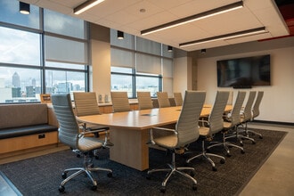 889 Howell Mill Rd, Atlanta, GA for lease Interior Photo- Image 1 of 10