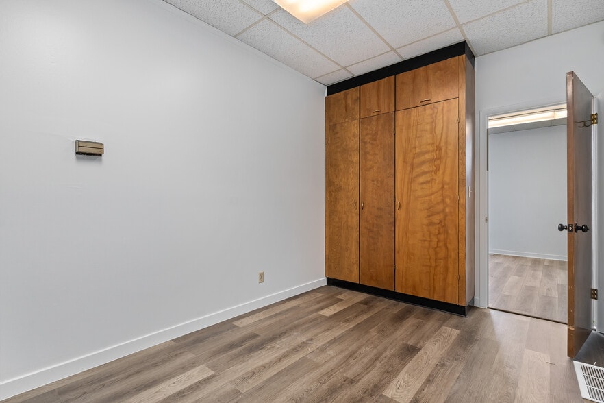 2330 S Main St, Salt Lake City, UT for lease - Interior Photo - Image 2 of 32