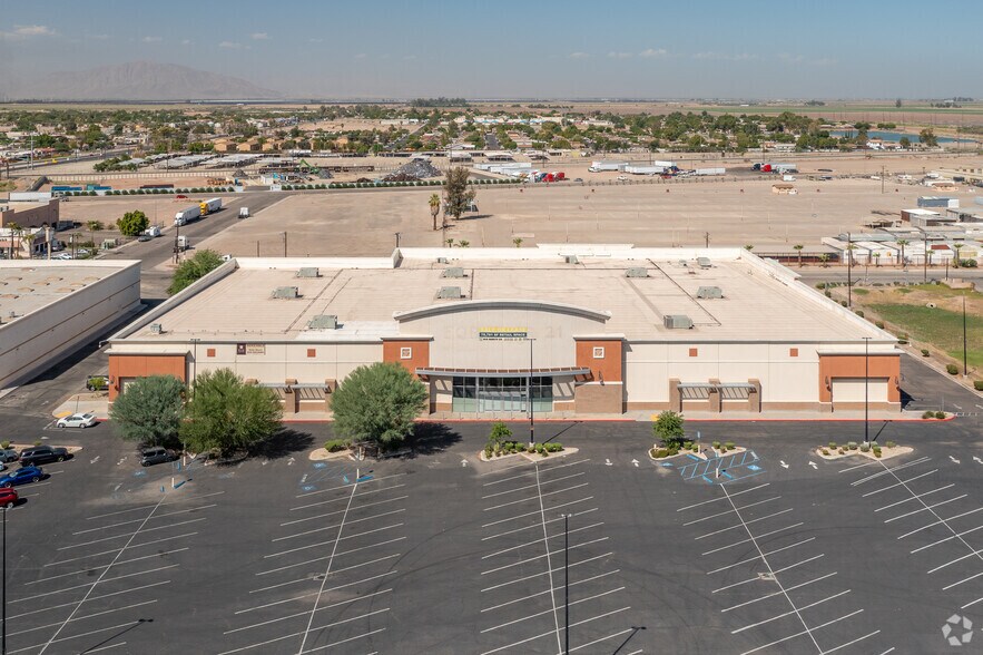 1407 Imperial Ave W, Calexico, CA à louer - Aérien - Image 2 de 11
