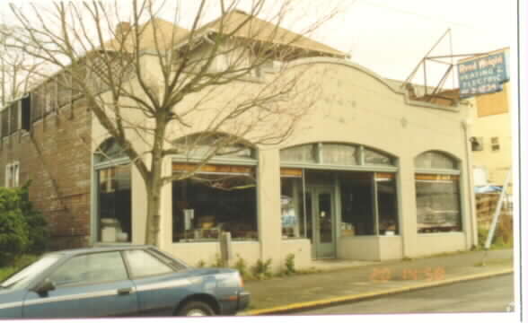 2212 Queen Anne Ave N, Seattle, WA à louer - Photo du bâtiment - Image 3 de 4