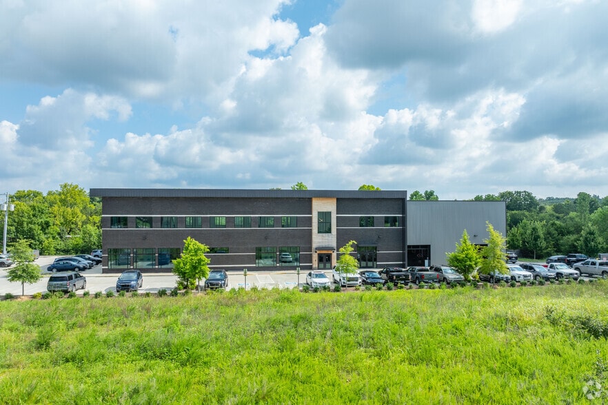 7408 Tennessee Excavating Dr, Nolensville, TN for sale - Building Photo - Image 2 of 3