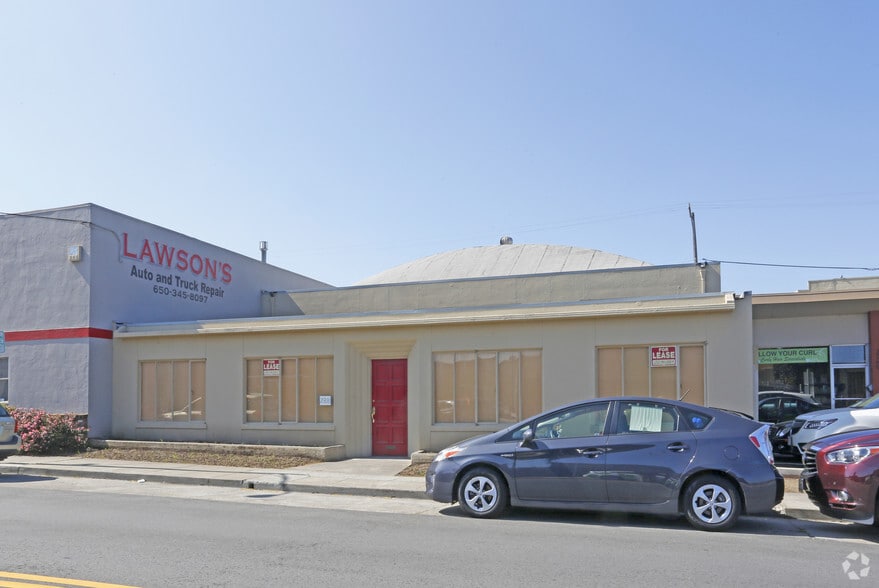 2300 Palm Ave, San Mateo, CA à louer - Photo du bâtiment - Image 3 de 9