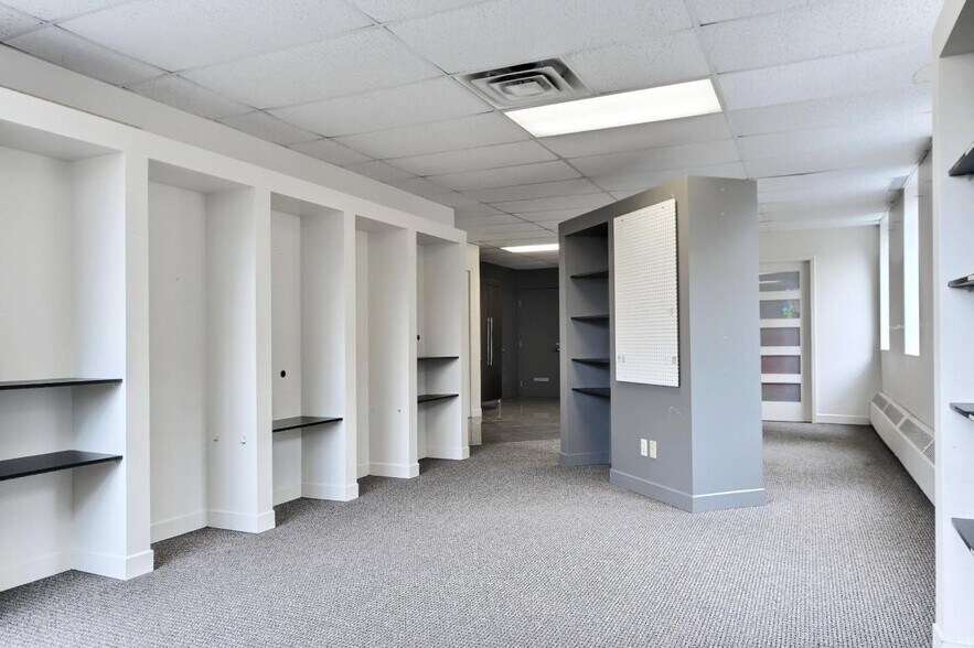 2383 Ch Sainte-Foy, Québec, QC à louer - Photo intérieure - Image 2 de 4