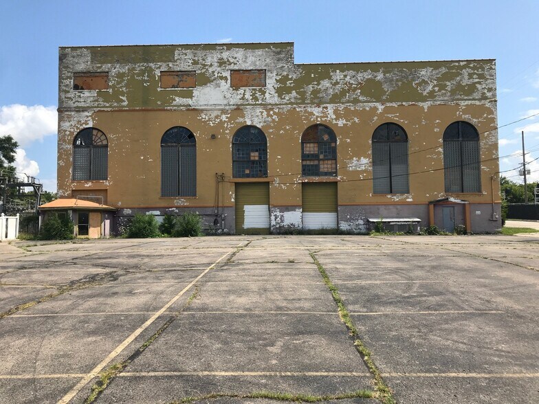 34 Rapid St, Pontiac, MI à vendre - Photo du bâtiment - Image 3 de 15