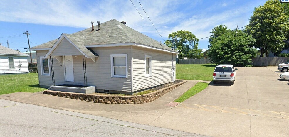 415 8th St, Henderson, KY à vendre - Photo du bâtiment - Image 2 de 2