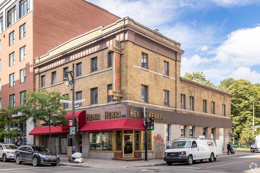 179-189 Rue Sainte-Catherine E, Montréal, QC à vendre - Photo principale - Image 1 de 1