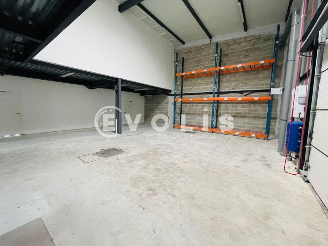 Flex in Moissy-Cramayel for lease Interior Photo- Image 1 of 7