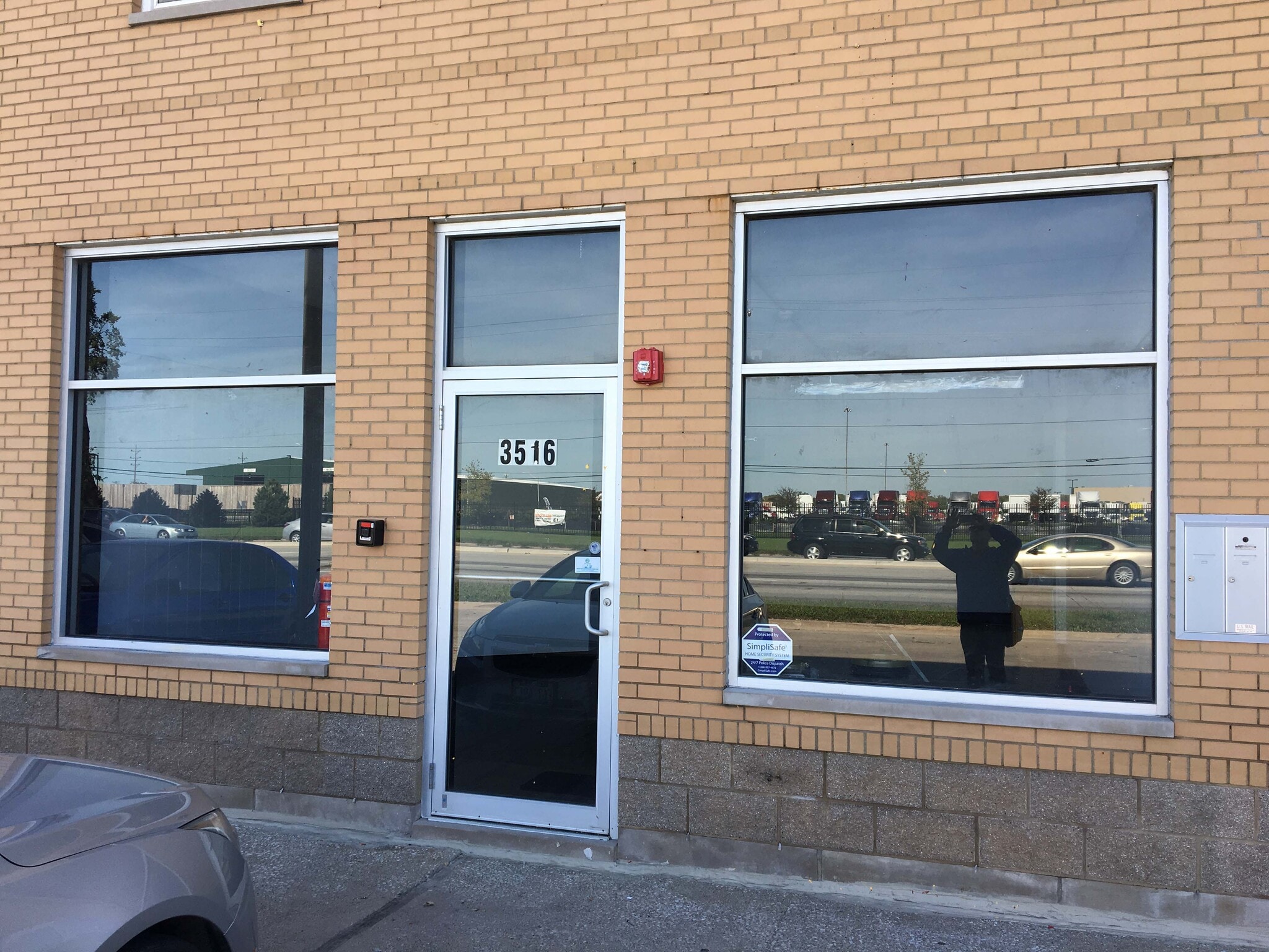 3516-3518 W North Ave, Melrose Park, IL for lease Building Photo- Image 1 of 4