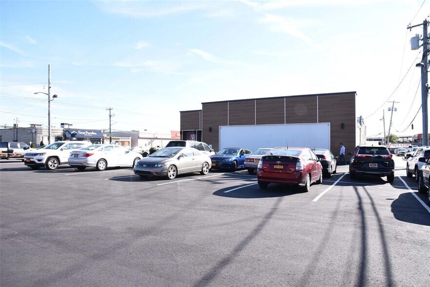 4338 Austin Blvd, Island Park, NY à louer - Photo du bâtiment - Image 2 de 4