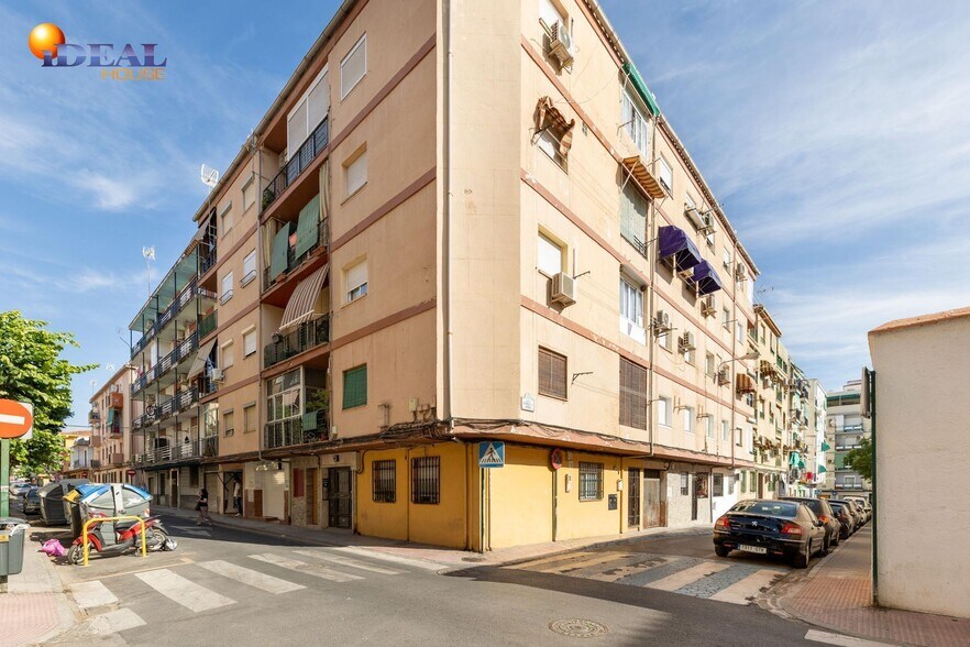 Retail in Granada, Granada for sale - Building Photo - Image 1 of 23
