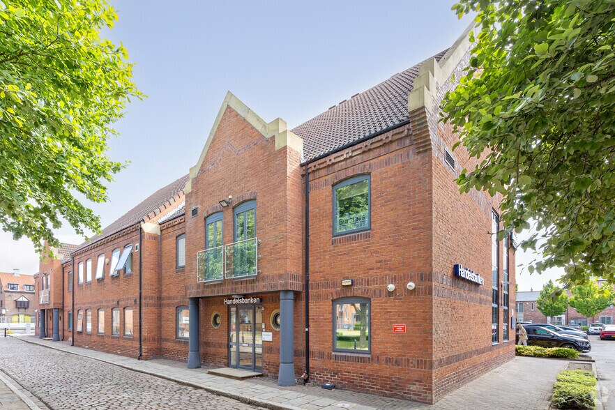 Castle St, Hull à louer - Photo du bâtiment - Image 2 de 2