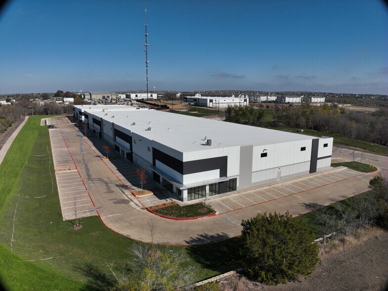 1340 FM 2001, Buda, TX à louer - Communauté Matterport - Image 2 de 25