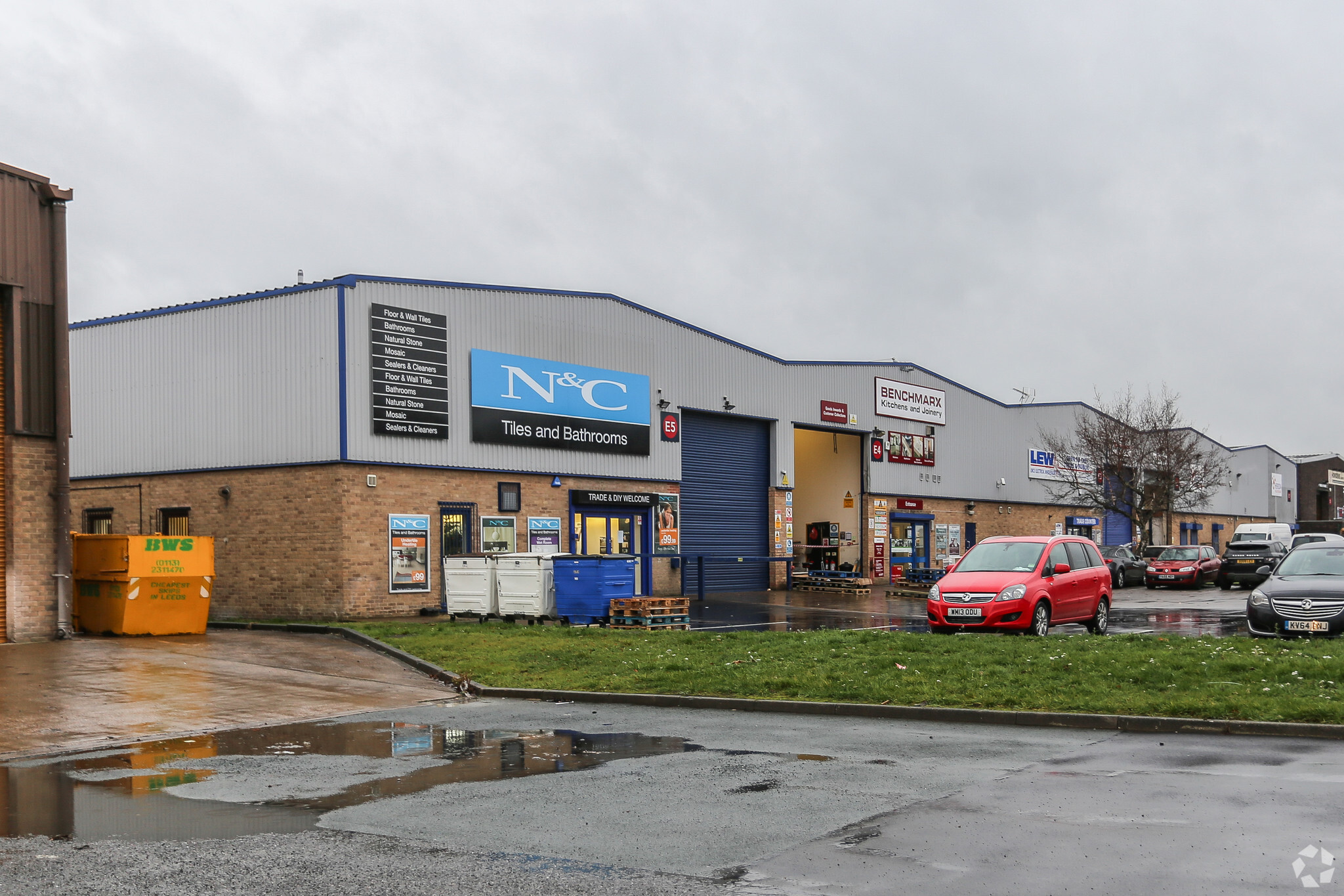 Whitehall Rd, Leeds for lease Primary Photo- Image 1 of 3