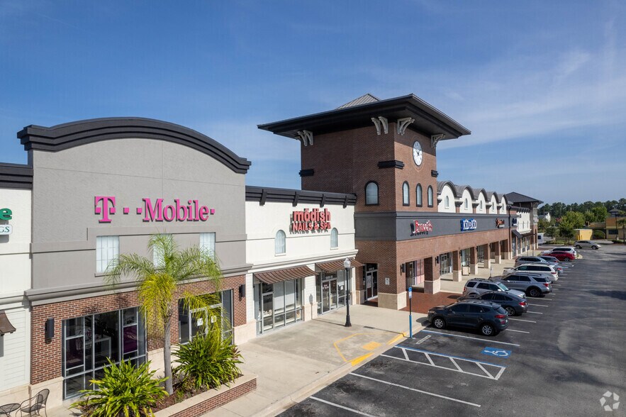 13546 Beach Blvd, Jacksonville, FL à louer - Photo du bâtiment - Image 2 de 5