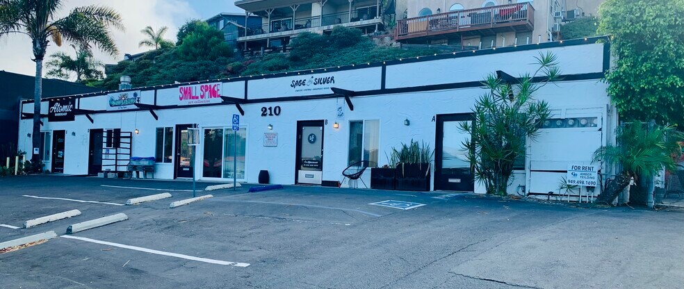 210 Calle de los Molinos, San Clemente, CA à louer - Photo du bâtiment - Image 3 de 10