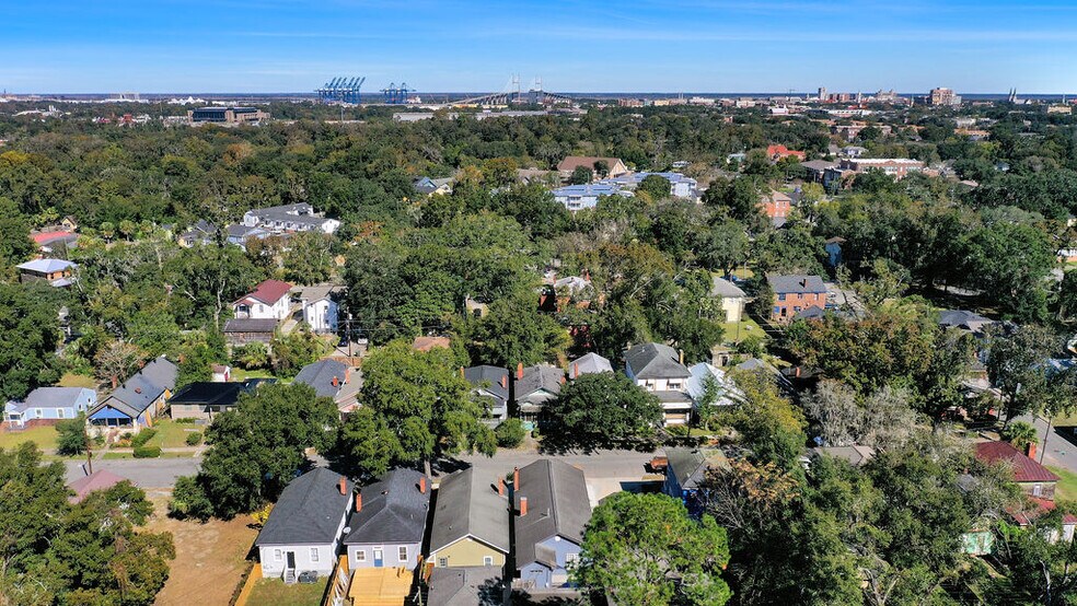 913-917 W 38th st, Savannah, GA à vendre - Photo du bâtiment - Image 3 de 10