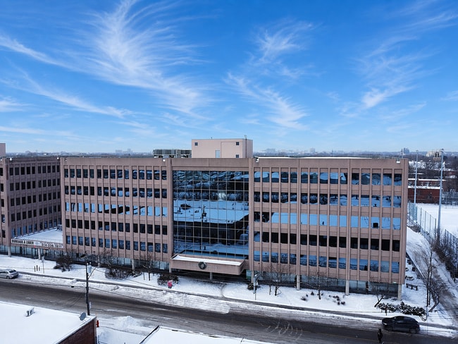 More details for 35 Rue De Port-Royal E, Montréal, QC - Office for Lease