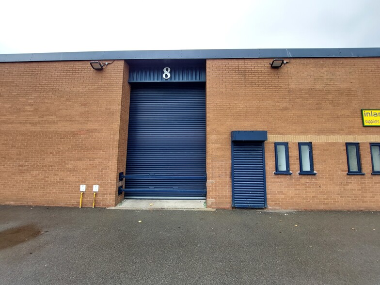 8 Birmingham Rd, Oldbury for lease - Building Photo - Image 2 of 5