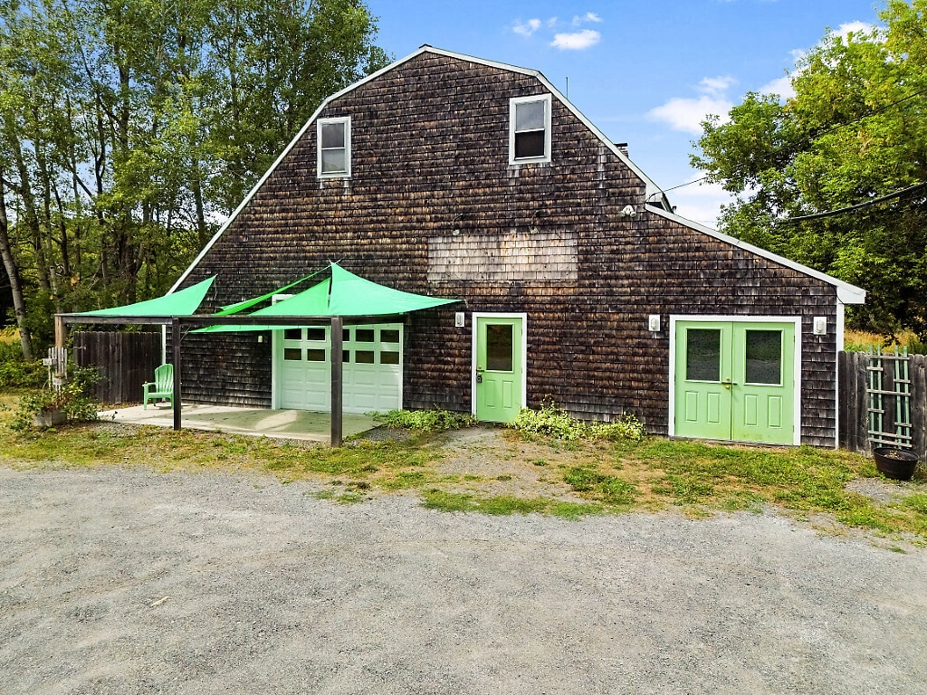 152 Fairfield St, Oakland, ME for sale Building Photo- Image 1 of 17