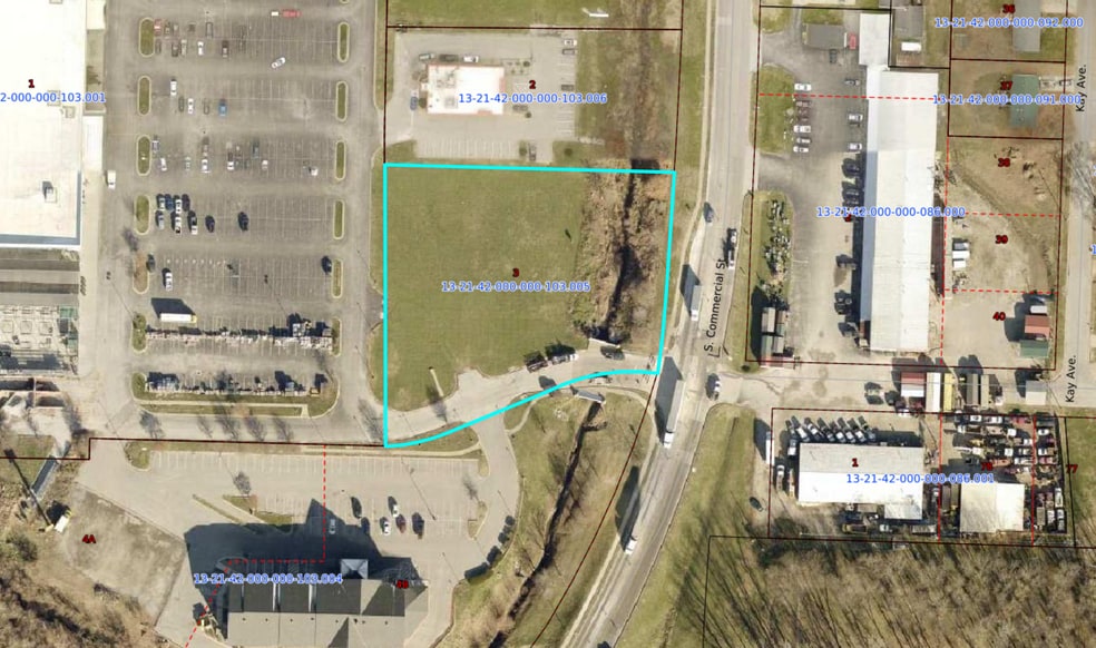 2200 S Commercial Ave, Harrisonville, MO à vendre - Photo du bâtiment - Image 2 de 7