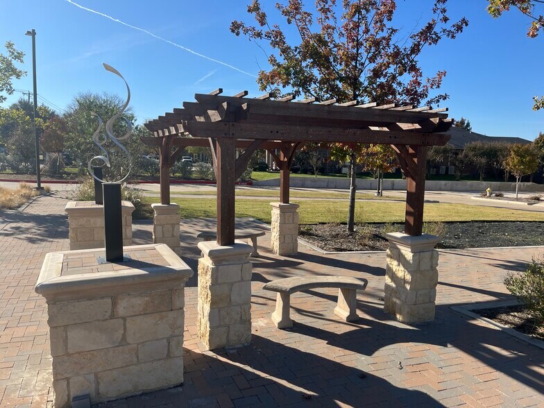 6475 Preston Rd, Frisco, TX à louer - Photo du bâtiment - Image 3 de 9