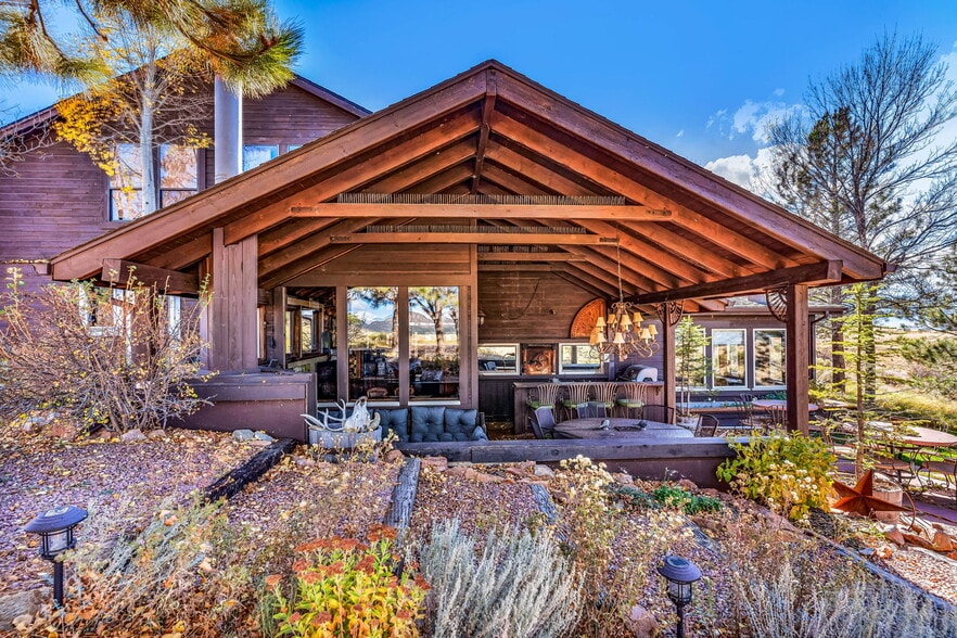 5100 Highway 96, Westcliffe, CO à vendre - Photo du bâtiment - Image 3 de 50