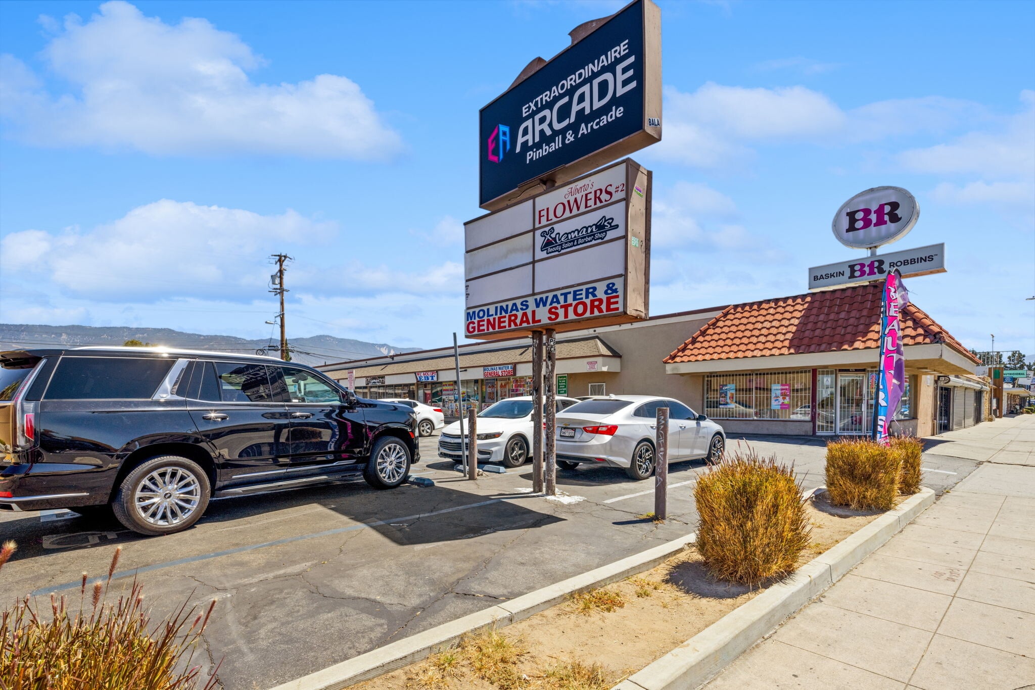 200-216 E Highland Ave, San Bernardino, CA for lease Building Photo- Image 1 of 32