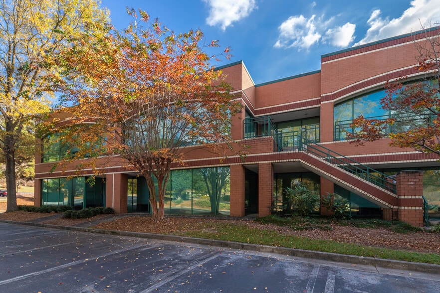 1640 Phoenix Blvd, Atlanta, GA for lease - Building Photo - Image 3 of 4