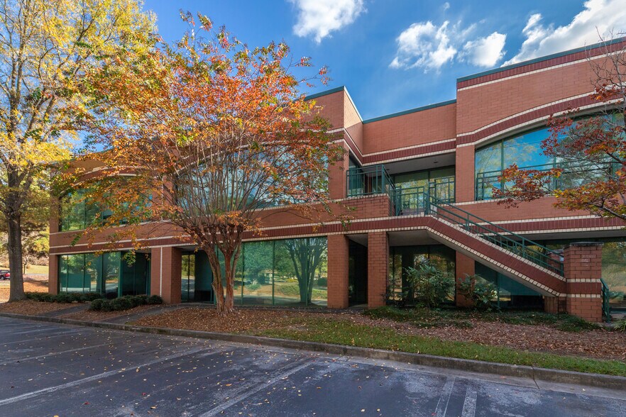 1640 Phoenix Blvd, Atlanta, GA à vendre - Photo du bâtiment - Image 3 de 4