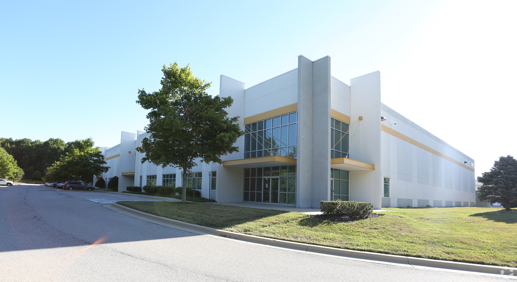 15800 Commerce Ct, Upper Marlboro, MD for lease Building Photo- Image 1 of 12