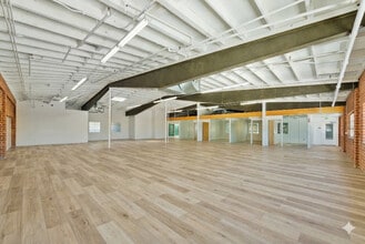 2440 S Sepulveda Blvd, Los Angeles, CA à louer Photo intérieure- Image 1 de 13